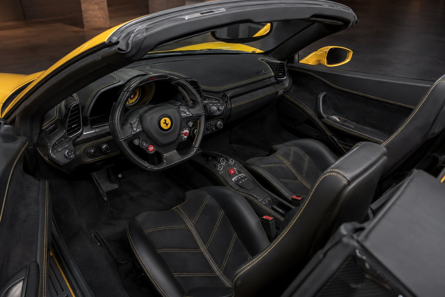 Ferrari 458 Spider interior view