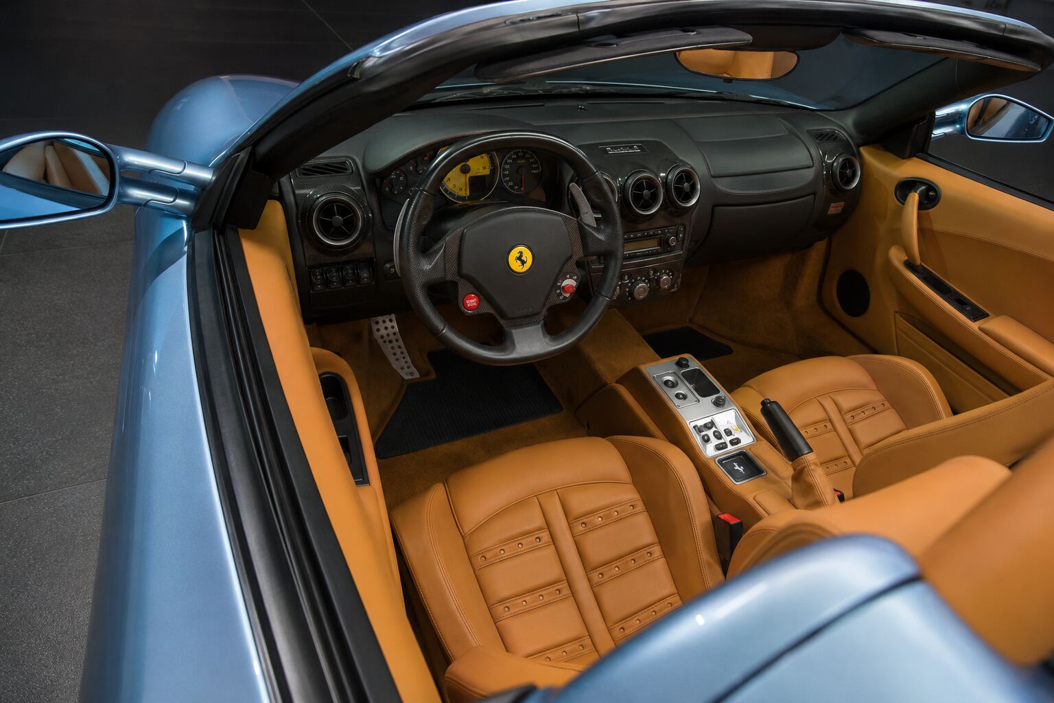 Ferrari F430 Spider interior view