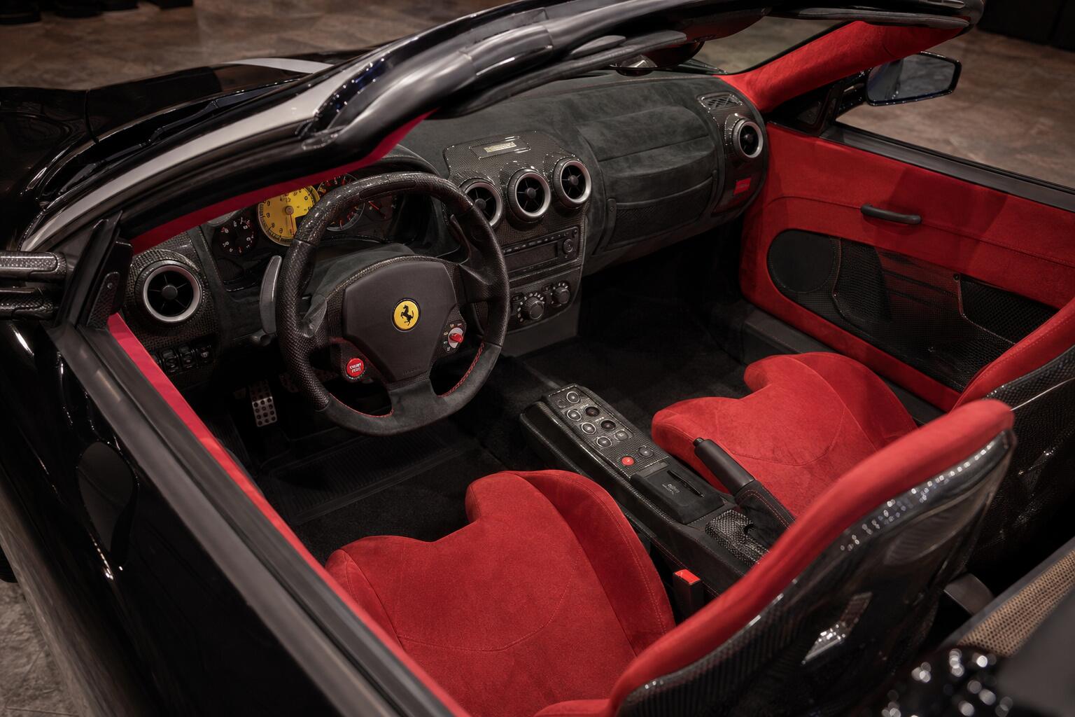 Ferrari Scuderia Spider 16M interior view