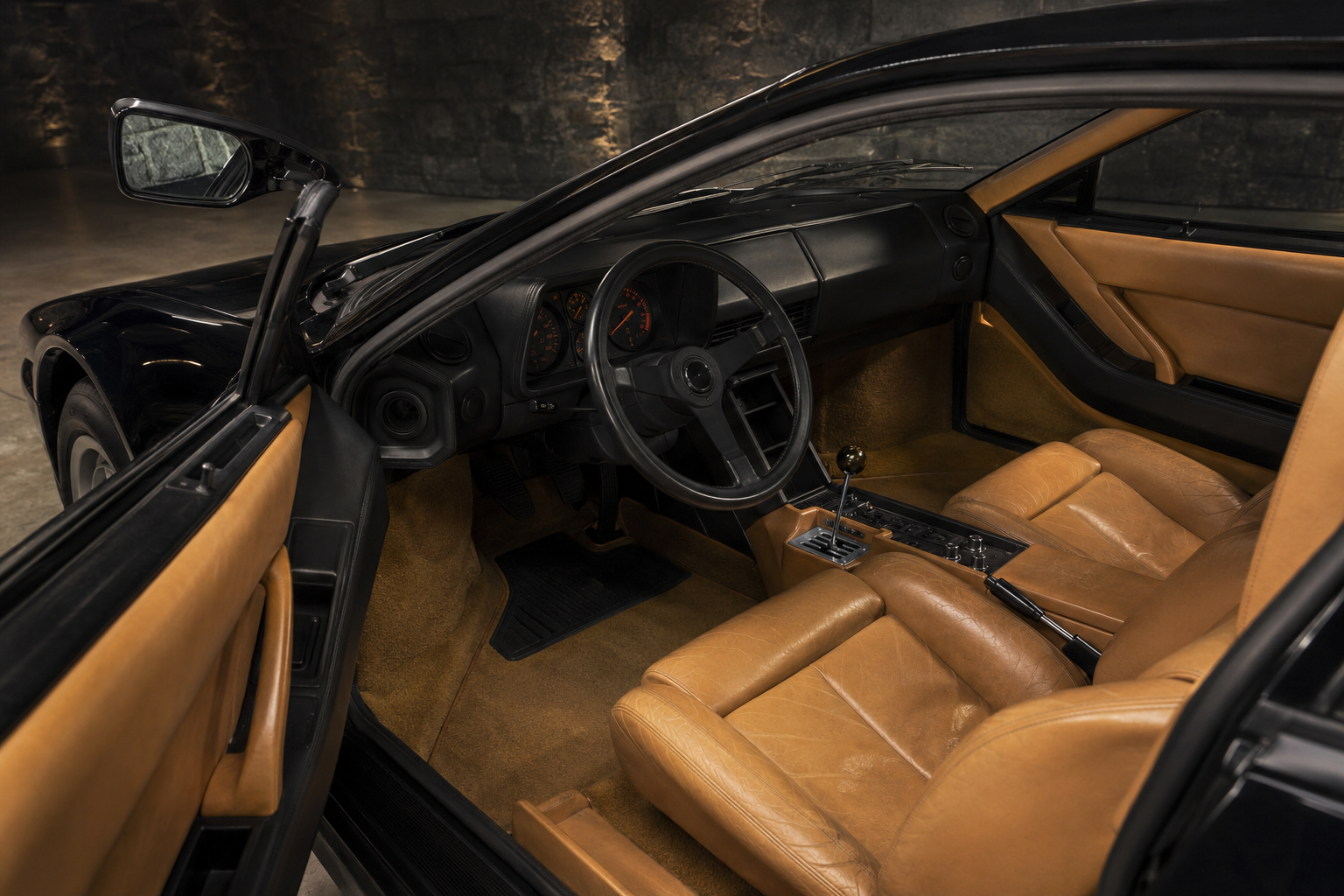 Ferrari Testarossa Monospecchio interior view